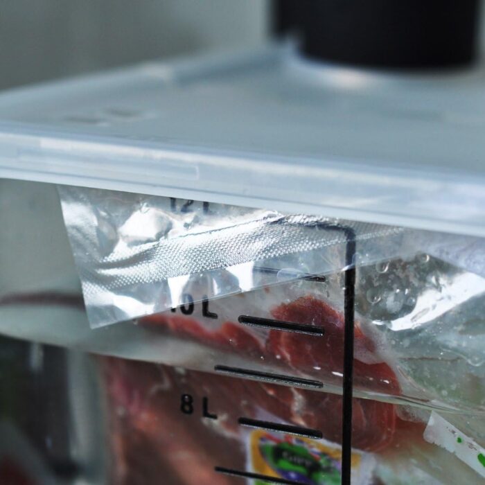 EVERIE Collapsible Hinged Lid Compatible with Anova Nano 750w, 800w, 900w, AN500-US00 1000w and Compatible with Rubbermaid Container 12,18,22 Quart(Corner Mount) - Image 6